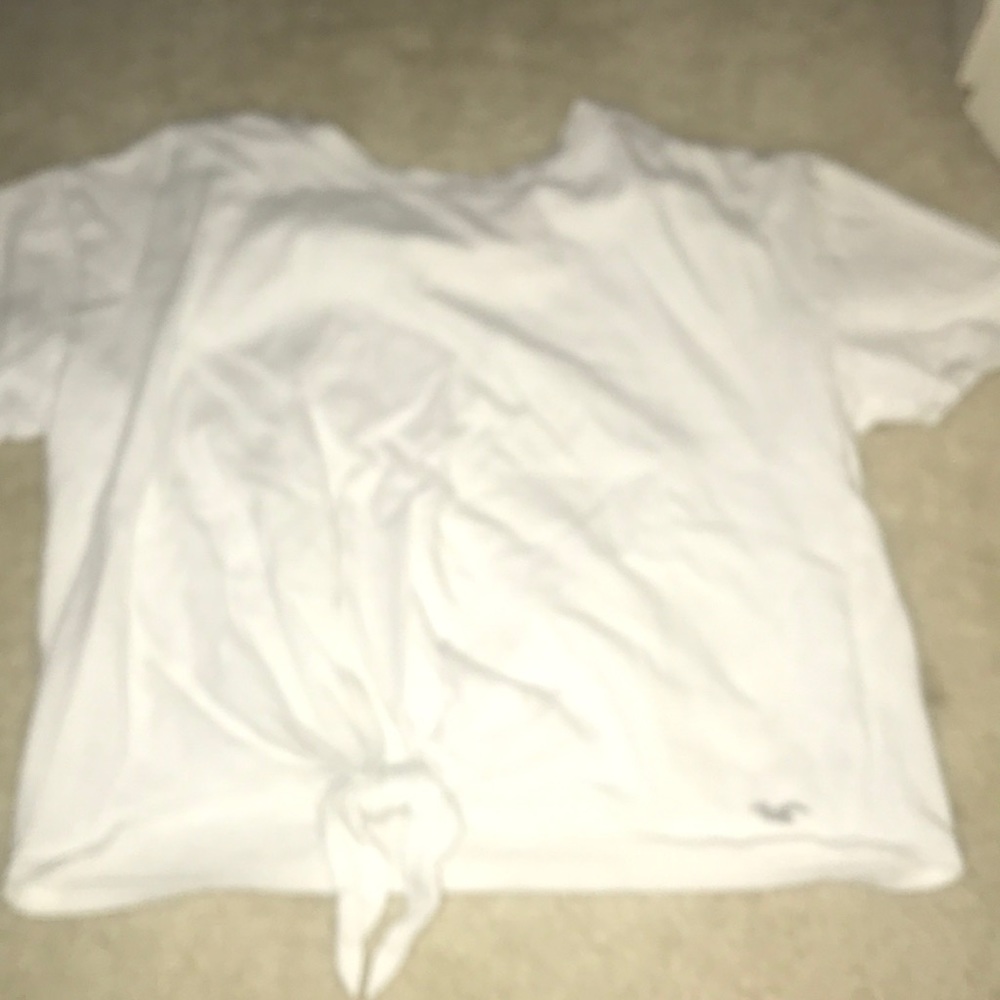 LIMITED EDITION white hollister crop top